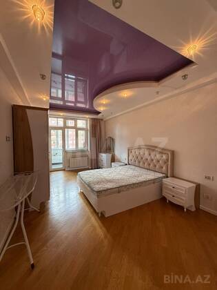 3 otaqlı Yeni tikili, Şah İsmayıl Xətai m., Bakı