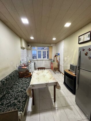 3 otaqlı Köhnə tikili, Əhmədli m., Bakı