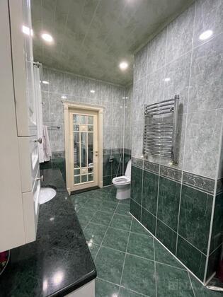3 otaqlı Yeni tikili, Şah İsmayıl Xətai m., Bakı