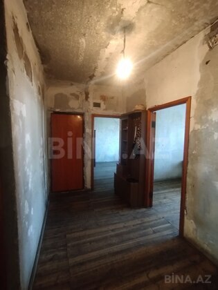 4 otaqlı Köhnə tikili, Neftçilər m., Bakı