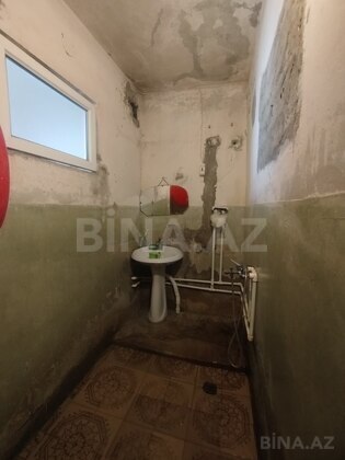 4 otaqlı Köhnə tikili, Neftçilər m., Bakı