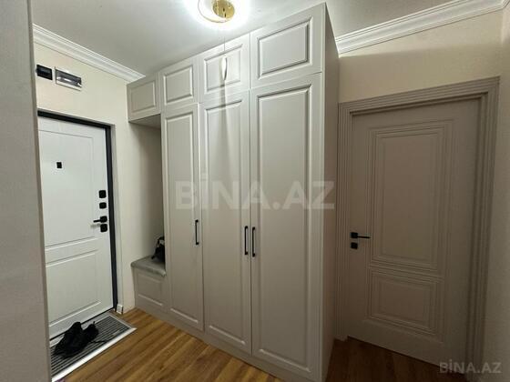3 otaqlı Köhnə tikili, Xalqlar Dostluğu m., Bakı
