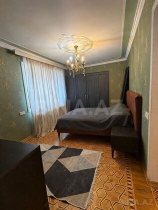 4 otaqlı Köhnə tikili, Elmlər Akademiyası m., Bakı