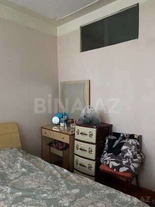 3 otaqlı Köhnə tikili, Həzi Aslanov m., Bakı
