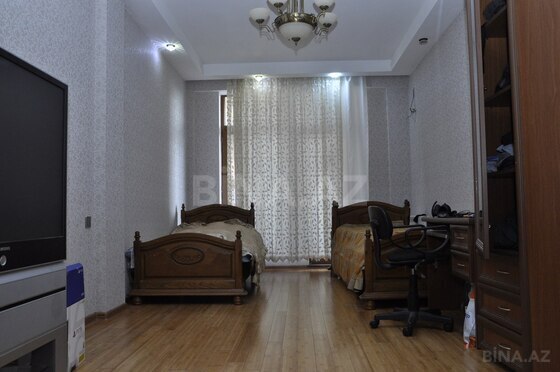 4 otaqlı Yeni tikili, Şah İsmayıl Xətai m., Bakı