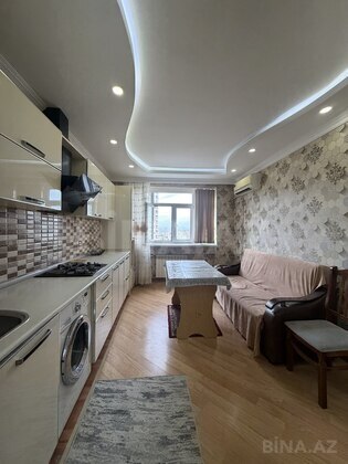 3 otaqlı Köhnə tikili, Əhmədli m., Bakı