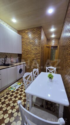 3 otaqlı Köhnə tikili, Nəsimi r., Bakı