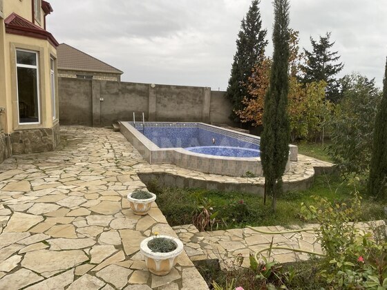 4 otaqlı Həyət evi/Bağ evi, Binəqədi r., Bakı