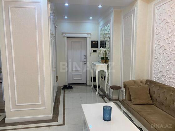 4 otaqlı Yeni tikili, Şah İsmayıl Xətai m., Bakı