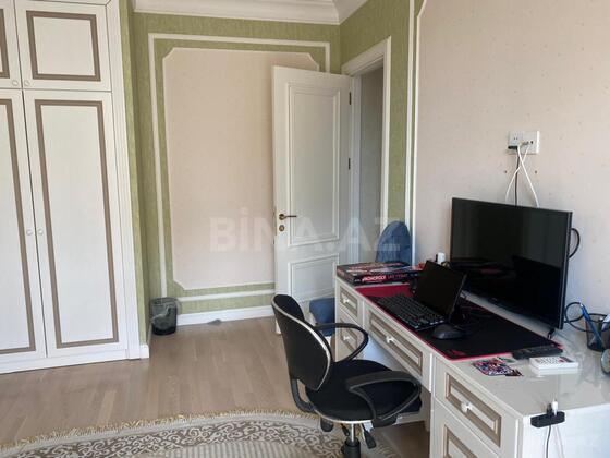 4 otaqlı Yeni tikili, Şah İsmayıl Xətai m., Bakı