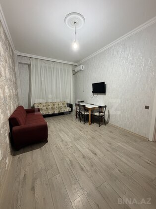 2 otaqlı Yeni tikili, Xırdalan