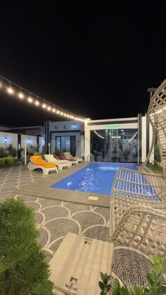 4 otaqlı Həyət evi/Bağ evi, Şüvəlan q., Bakı