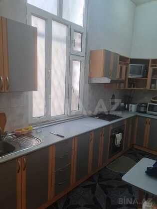 4 otaqlı Köhnə tikili, Sahil m., Bakı
