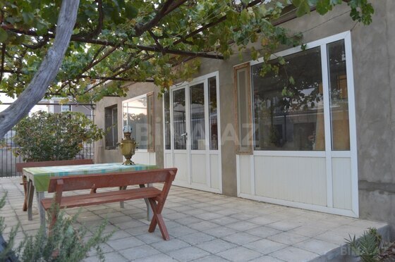 6 otaqlı Həyət evi/Bağ evi, Xəzər r., Bakı