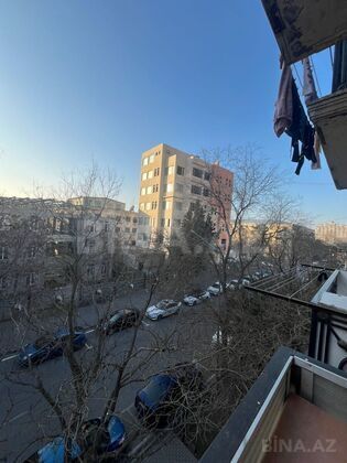 3 otaqlı Köhnə tikili, Elmlər Akademiyası m., Bakı