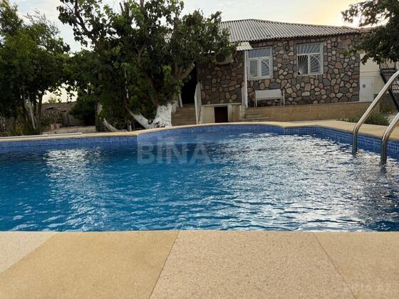 5 otaqlı Həyət evi/Bağ evi, Novxanı q., Bakı