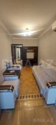 3 otaqlı Köhnə tikili, Sahil m., Bakı