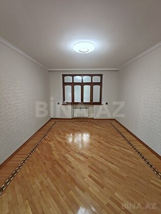 2 otaqlı Köhnə tikili, İnşaatçılar m., Bakı