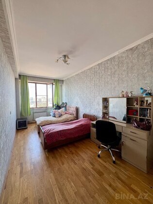 3 otaqlı Yeni tikili, Qara Qarayev m., Bakı
