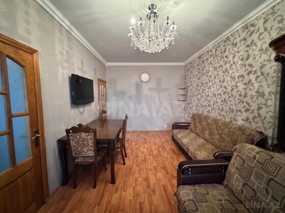 2 otaqlı Köhnə tikili, 7-ci mikrorayon q., Bakı