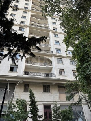 3 otaqlı Yeni tikili, 8 Noyabr m., Bakı