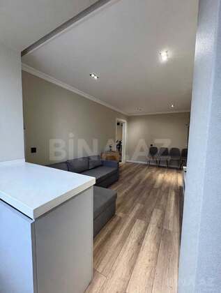 3 otaqlı Köhnə tikili, Neftçilər m., Bakı
