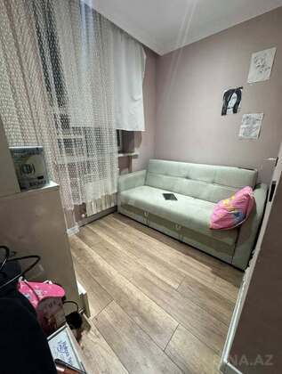 3 otaqlı Köhnə tikili, Neftçilər m., Bakı