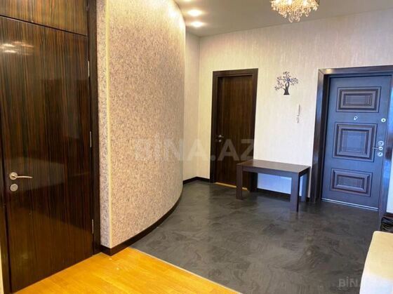 4 otaqlı Yeni tikili, Şah İsmayıl Xətai m., Bakı