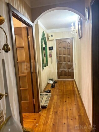 2 otaqlı Köhnə tikili, Neftçilər m., Bakı