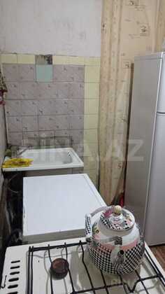 2 otaqlı Köhnə tikili, Qara Qarayev m., Bakı