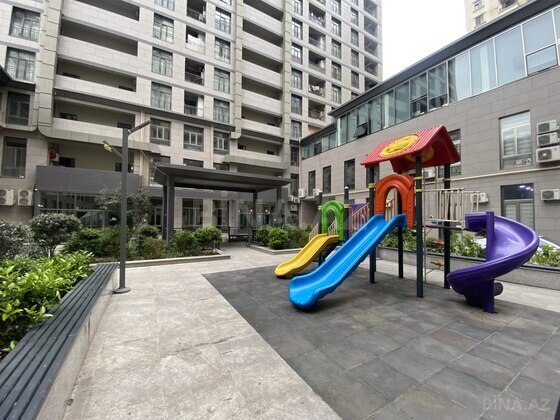 3 otaqlı Yeni tikili, 28 May m., Bakı