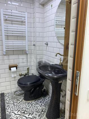 2 otaqlı Köhnə tikili, Neftçilər m., Bakı
