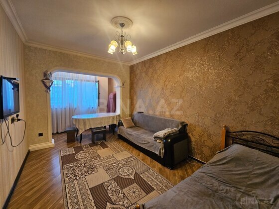 2 otaqlı Köhnə tikili, İnşaatçılar m., Bakı