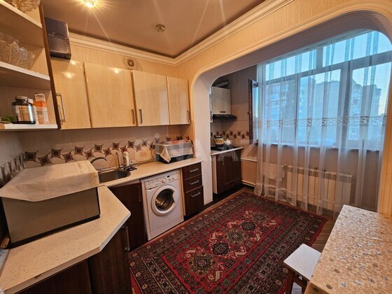 2 otaqlı Köhnə tikili, İnşaatçılar m., Bakı