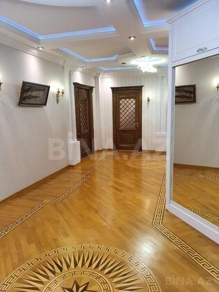 4 otaqlı Yeni tikili, Nizami m., Bakı