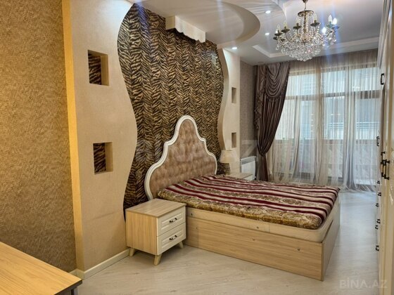 3 otaqlı Yeni tikili, Şah İsmayıl Xətai m., Bakı