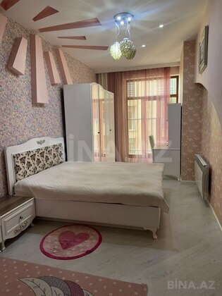 3 otaqlı Yeni tikili, Şah İsmayıl Xətai m., Bakı