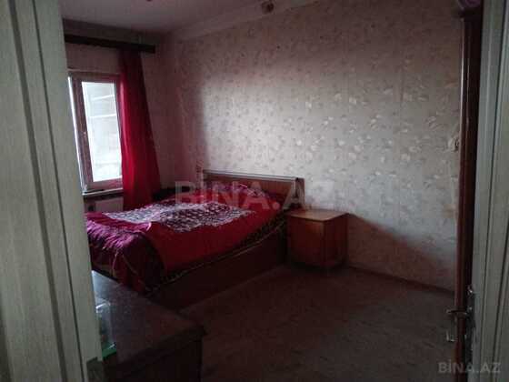 3 otaqlı Köhnə tikili, Həzi Aslanov m., Bakı
