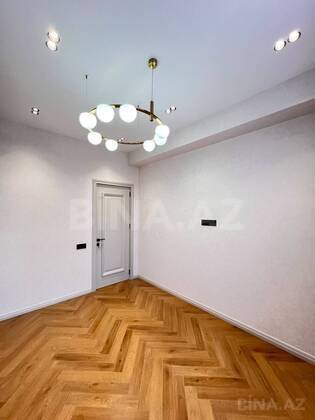 3 otaqlı Yeni tikili, Qara Qarayev m., Bakı