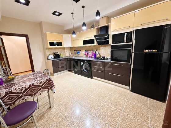 3 otaqlı Yeni tikili, İnşaatçılar m., Bakı