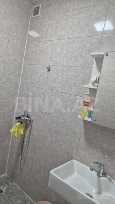 1 otaqlı Köhnə tikili, Memar Əcəmi m., Bakı