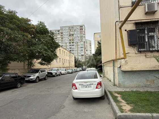 2 otaqlı Köhnə tikili, 20 Yanvar m., Bakı