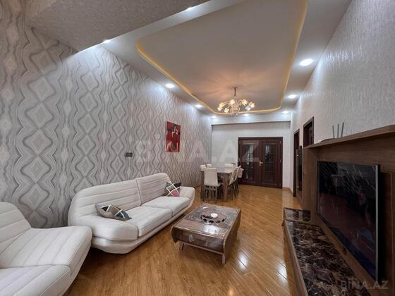 2 otaqlı Yeni tikili, Şah İsmayıl Xətai m., Bakı