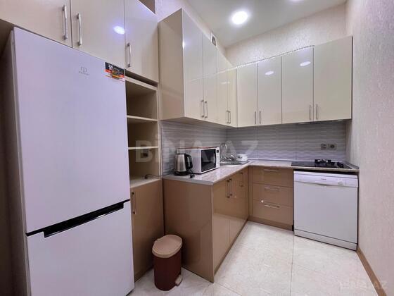 2 otaqlı Yeni tikili, Şah İsmayıl Xətai m., Bakı