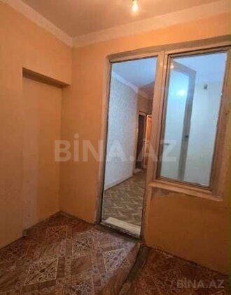 2 otaqlı Köhnə tikili, Xalqlar Dostluğu m., Bakı
