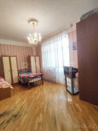 3 otaqlı Yeni tikili, Memar Əcəmi m., Bakı