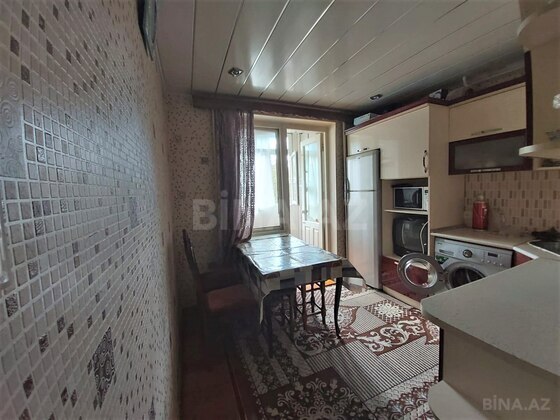 3 otaqlı Köhnə tikili, Əhmədli m., Bakı