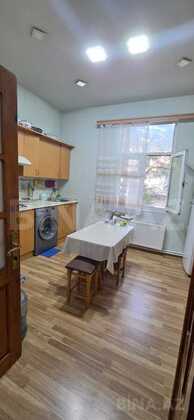 3 otaqlı Köhnə tikili, Nəsimi r., Bakı