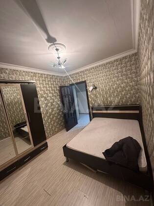 3 otaqlı Köhnə tikili, Bakıxanov q., Bakı