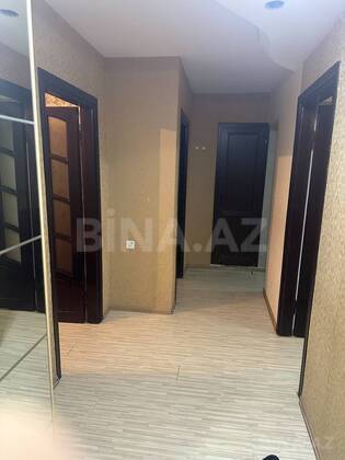 3 otaqlı Köhnə tikili, Bakıxanov q., Bakı